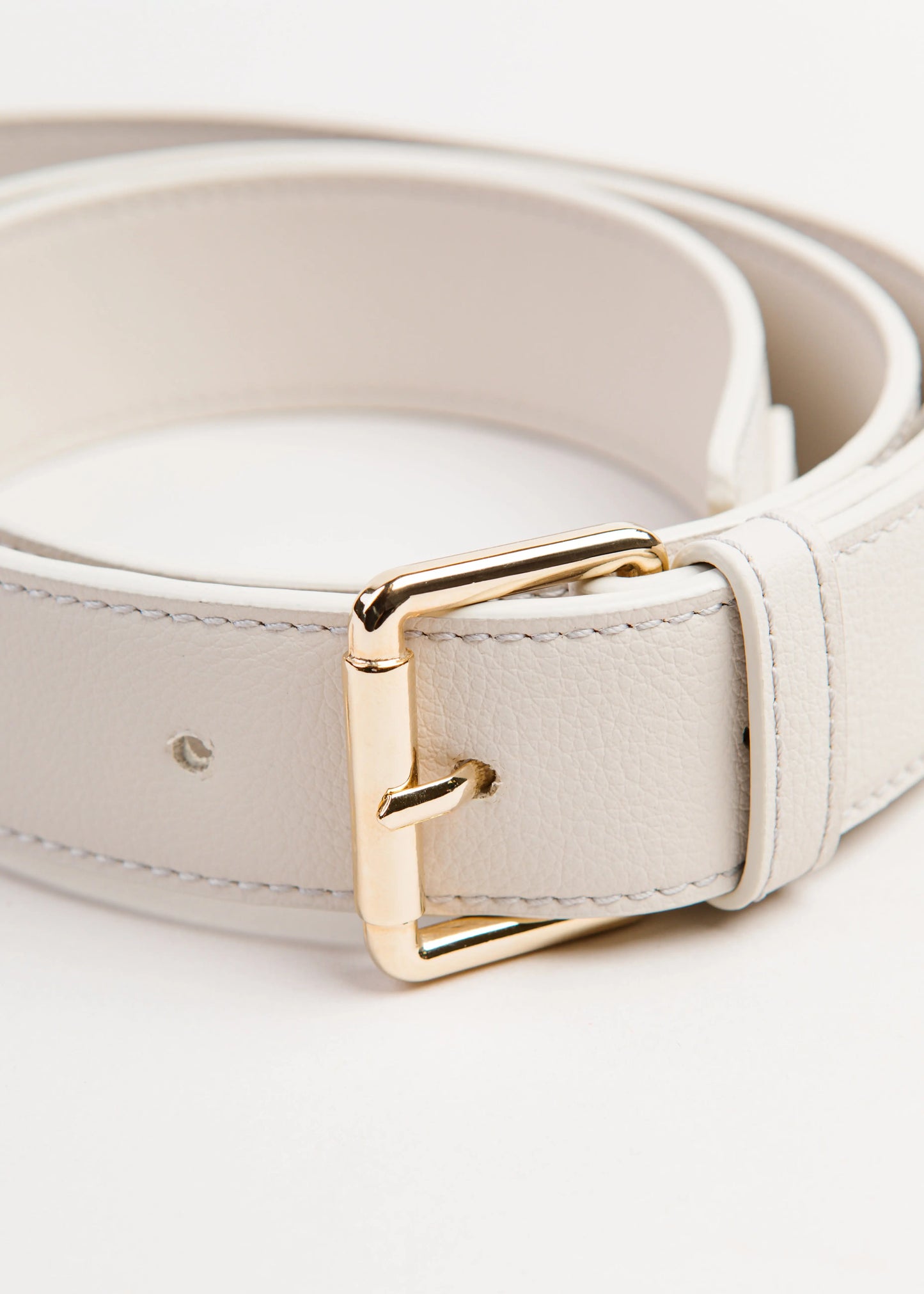 Qosmic Oberon Moonstone - cream bag - strap closing detail